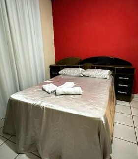 Plano Diretor Sul House | Suíte privativa com cozinha completa, ar e Wi-Fi