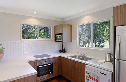 Byron Bay House | Su Casa - pet-friendly cottage in central Byron