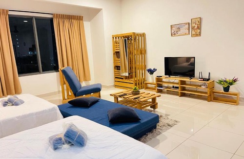 Usj 1 Apartment | Subang Jaya/DaMen Cozy Homestay