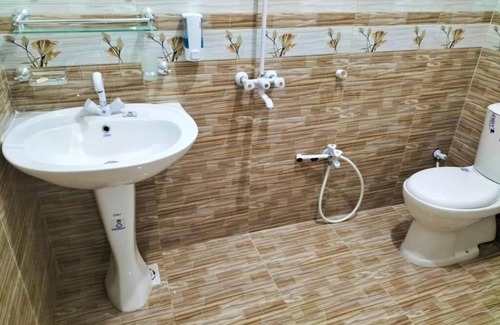 Gulshan-e-Iqbal House | Subhan Palace Guest House