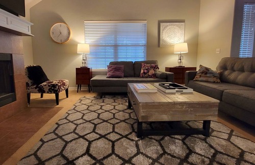 Westbury South House | Suburban home with personality + a great location.