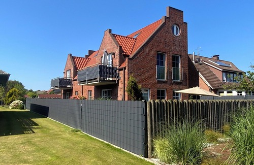 Borkum Apartment | Südstrandhus - holiday with dog - Apartment 1 below