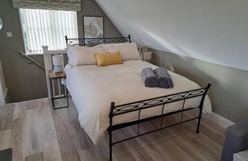 Tuddenham Apartment | Suffolk View Apartment