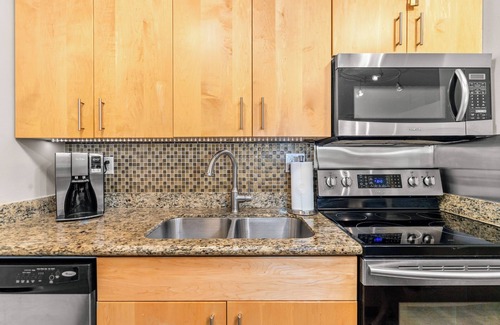 Kihei Condo | Sugar Beach 102 Gorgeous Remodeled Home Beachfront Condo Home