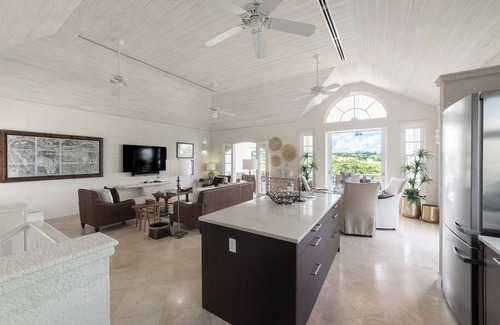 Merlin Bay Villa | Sugar Cane Ridge 23