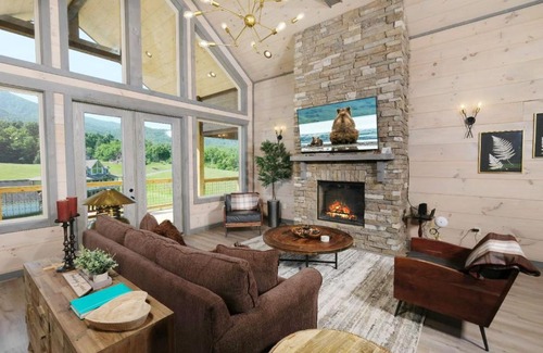 Gatlinburg - Pigeon Forge Villa | Sugar Tree Chalet