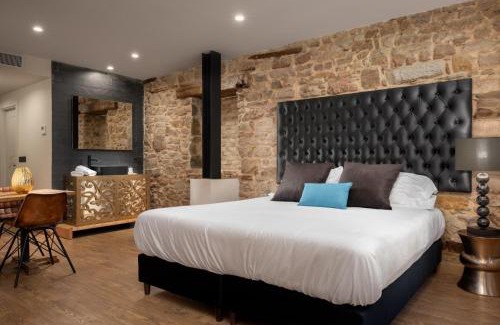 Aviles Apartment | SUITE 1907 AVILES