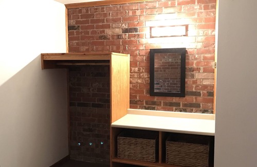 Gamaliel Apartment | Suite 3 - Bear De at Norfork Lake Ozark Mountain Lodge