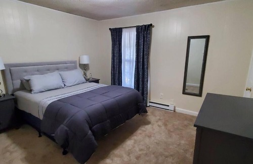Charlotte Apartment | Suite 7, Sleep 6, Walk to Attractions in Uptown