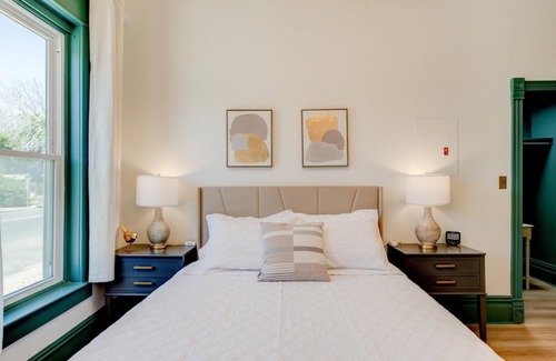 Springville Apartment | Suite 8 Historic Art City Inn