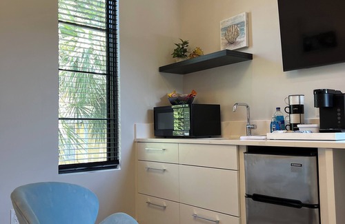 Folly Beach Apartment | Suite A - 3 minutes walk to Center of Folly Beach, across from beach-1 Room