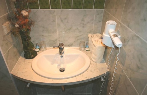 Gurk House | Suite, Bad, WC - Gasthof-hotel "zum Kramer"