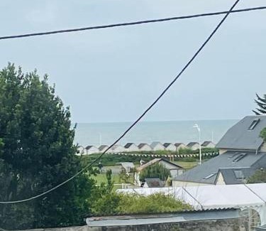 Bernieres-sur-Mer Apartment | Suite bord de mer - Balnéo et sauna