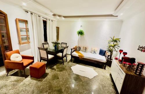 Belo Horizonte House | Suite casal com frigobar