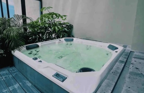 Quito Apartment | Suite de lujo IQON I Piso 17