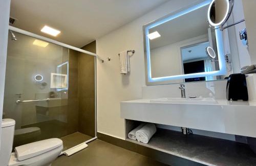 Brooklin Novo Hotel | Suite executiva Park in Radisson Berrini Luxo Queen 17