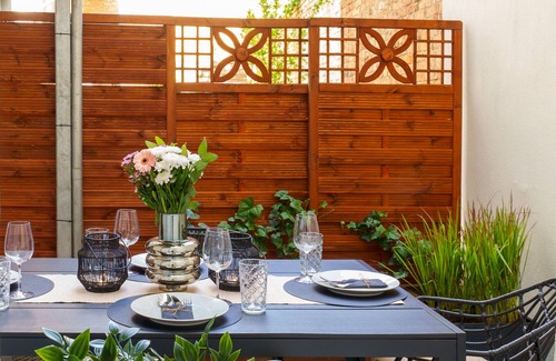 Schwerin Apartment | Suite for 4 with terrace in the heart of the city center