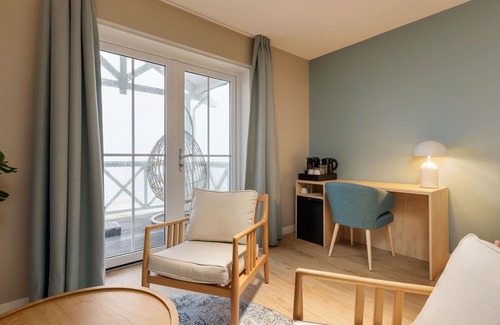 Municipality of Hellevoetsluis Apartment | Suite in Hellevoetsluis by the Beach