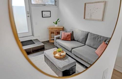 Trinity - Bellwoods Apartment | Suite in the heart of downtown Toronto