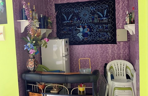 Daimiel Apartment | Suite Lujoso con Chimenea Patio y Garage Privado