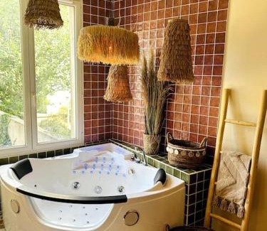 Dinan - Saint-Malo Apartment | Suite Marrakech - Rennes centre