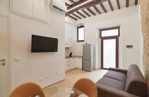 Old Town Apartment | Suite n10 - Modern flat in historic center