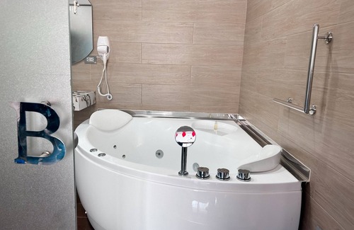 Chancay House | Suite Con Jacuzzi Vista al Jardin Hotel 3 ✨️ a 7 min de la Plaza de Chancay.