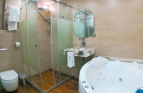 Chancay House | Suite Con Jacuzzi Vista al Jardin Hotel 3 ✨️ a 7 min de la Plaza de Chancay.