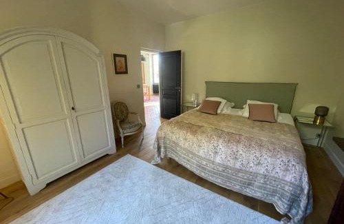Saint-Laurent-Nouan Bed & Breakfast | Suite près de Chambord