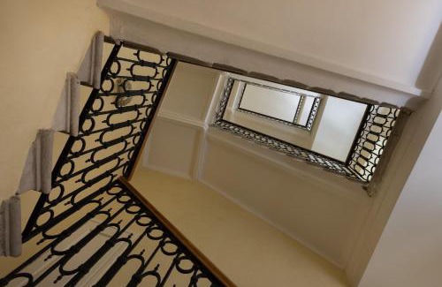 Citta Nuova-Barriera Nuova-San Vito-Citta Vecchia Apartment | Suite Saba, stile e parcheggio in centro a Trieste