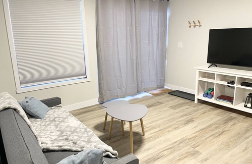 Kamloops House | Suite with a View! 5min to TRU