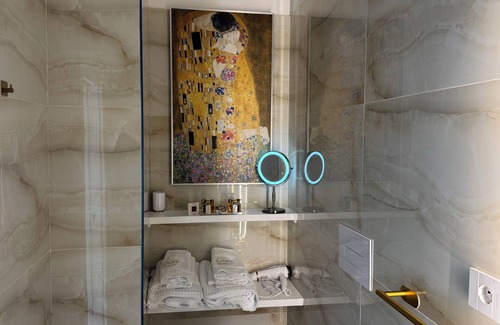 Reggio Calabria House | SUITE WITH BALCONY IN B&B AC GOLD BOUTIQUE