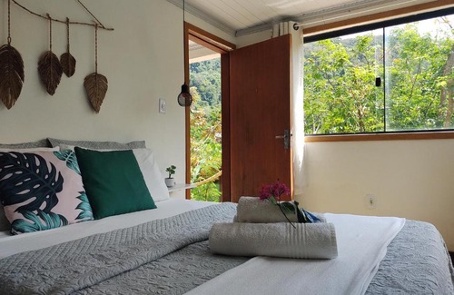 Ilha Grande House | Suites casa do indio jungle, a melhor vista da floresta