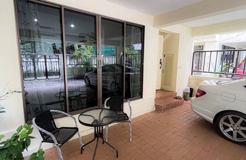 Asoke House | Sukhumvit/Asok Sweet Home 5BR - 7 beds - up to 12 guests