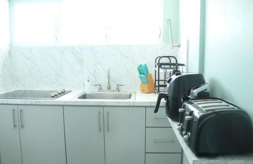 El Combate Apartment | Summer Apt Minutes From The Beach
