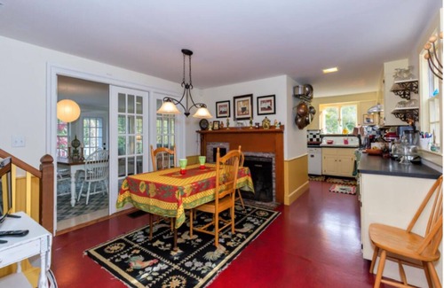 West Barnstable House | Summer on the Cape and cool off! 10% off on all available dates. Send inquiry!