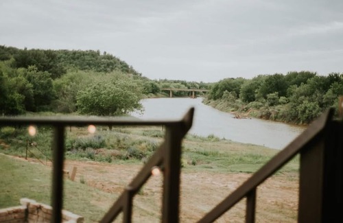 South Bend Cabin | Summer On the River! Near PK Lake- Pontoon excursion available! Booking Fast!