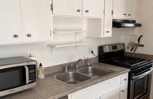 Sierra Vista House | SuMMER Special South Western Charm - minutes from everything! 3/2