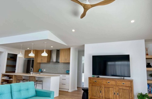 Waterhouse House | Summersalt - WiFi - 11 Cobb and Co Way