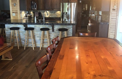 Townsend House | Summertime Fun at crystal clear Archibald Lake for your Large Group!
