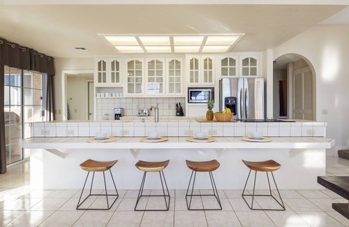 Yucca Valley House | Summit House Joshua Tree | Iconic Mountain Estate with Spa, Ping-Pong, Fire Pit