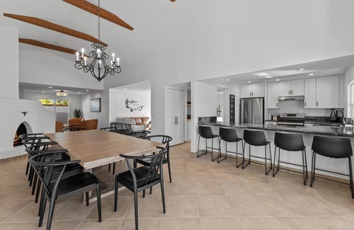 Mesa House | Sumptuous 4BR house w/Private Heated Pool