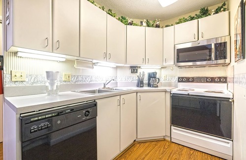 Clymer Ski Chalet | Sun and Snow Escape: Ski/Golf Condo in Peek'n Peak