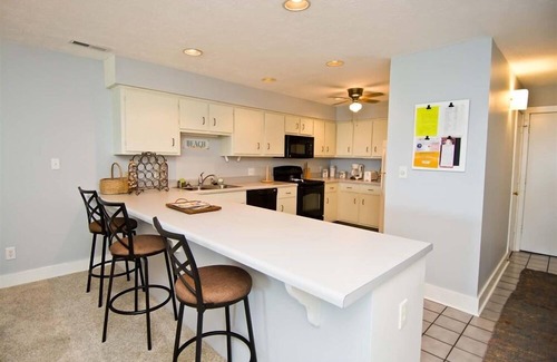 Pine Knoll Shores Condo | Sun Bay 6 - Oceanfront Condo in Atlantic Beach, NC!