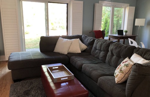 Collingwood Ski Chalet | Sun Filled Chalet backing onto the Golf Course