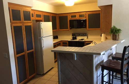 Elkhorn Village Condo | Sun Valley Condo. Super clean and well appointed
