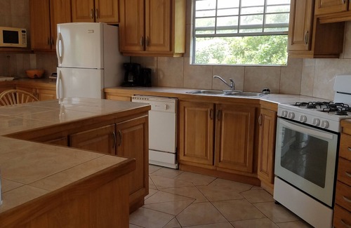 Bonne Terre Villa | Sun West Villas Estate - Sleeps 16 with Pool and Caribbean View near Rodney Bay