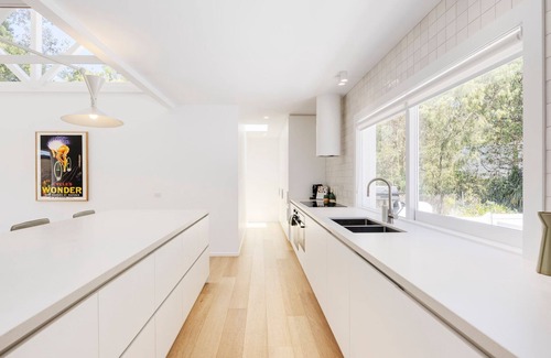 Merricks Beach House | Sunbather - Merricks Beach