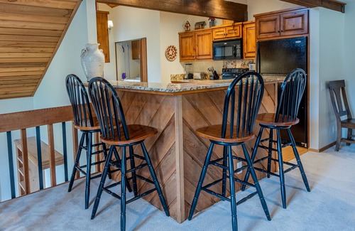 Elkhorn Village Condo | Sunburst Condo 2772 - Great for Families, Hot Tub Onsite