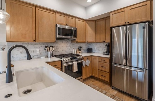 Cle Elum Ski Chalet | Suncadia 2 Bdrm Village Chalet Water Mountain View